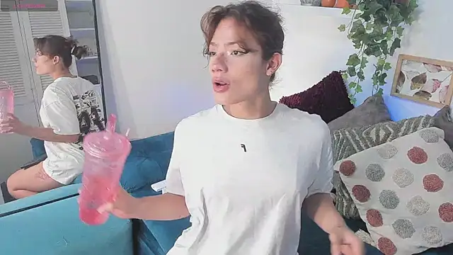 KassMonroe online show from December 2025 08:39:01 PM