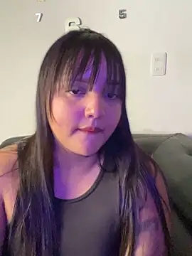 Snapshot of AlinaVega chatting on October 2025 02:27:01 PM AlinaVega online show from October 2025 02:27:01 PM