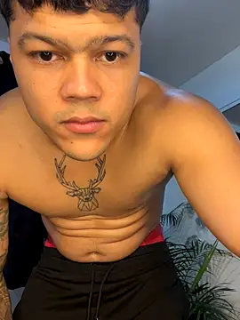 Snapshot of Boyhot_00 chatting on November 2025 09:25:01 AM Boyhot 00 online show from November 2025 09:25:01 AM