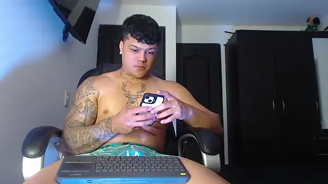 Boyhot 00 online show from October 2025 05:57:01 PM