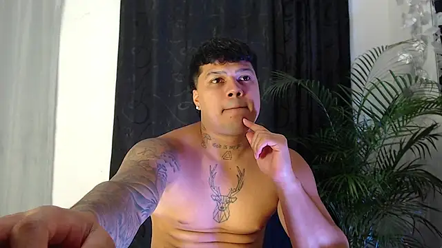 Snapshot of Boyhot_00 chatting on February 2026 06:22:01 AM Boyhot 00 online show from February 2026 06:22:01 AM