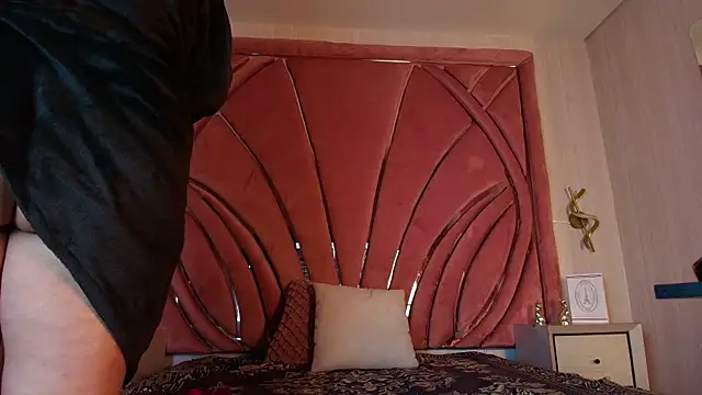 Barbbara sweett online show from May 2026 04:04:02 PM