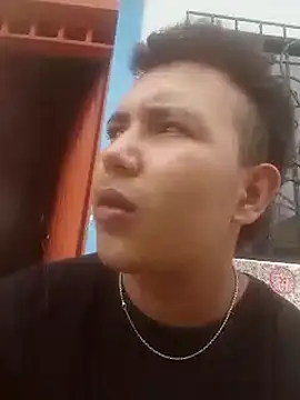 camilo44467 online show from October 2025 05:16:01 PM