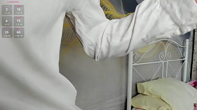 SunRinglein online show from March 2026 07:08:02 PM