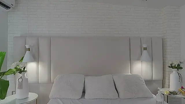 nina gb online show from March 2026 08:25:02 PM