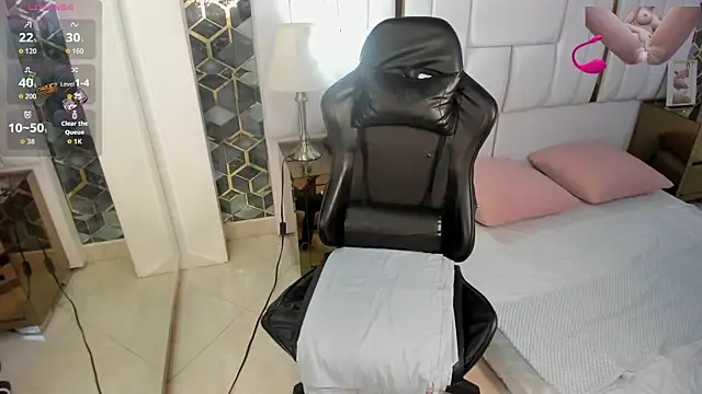 Snapshot of emily_parks666 chatting on November 2025 09:53:01 PM emily parks666 online show from November 2025 09:53:01 PM