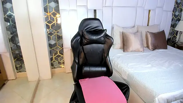 emily parks666 online show from March 2026 10:05:01 PM