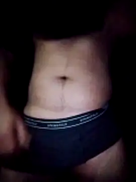 MoonQxX online show from December 2025 03:54:01 PM