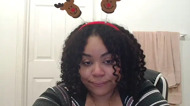 Snapshot of KalaniRose chatting on November 2025 06:36:02 AM KalaniRose online show from November 2025 06:36:02 AM