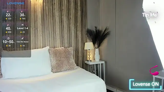 Snapshot of VanneCamiel chatting on November 2025 11:35:02 AM VanneCamiel online show from November 2025 11:35:02 AM