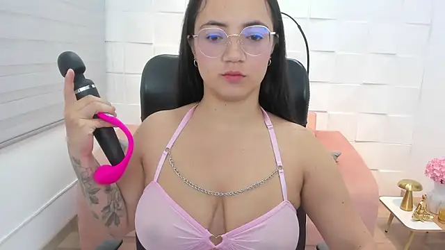 Sasha Grace online show from June 2026 01:23:01 PM