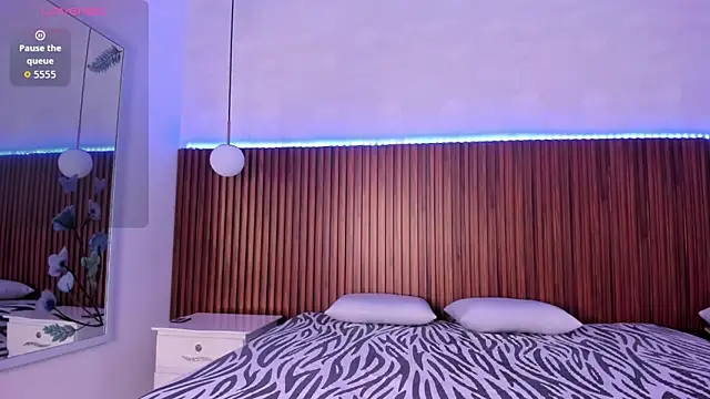 Foxy Kylie online show from February 2026 08:00:02 PM