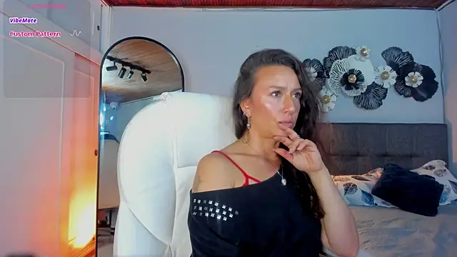 Snapshot of indigo_wild_ chatting on November 2025 01:11:02 AM indigo wild online show from November 2025 01:11:02 AM