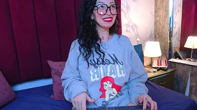 CHIARAJJONES online show from May 2026 11:16:01 AM