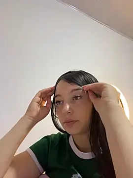 Snapshot of __Lorelain__ chatting on November 2025 10:37:02 PM Lorelain online show from November 2025 10:37:02 PM