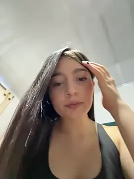 Snapshot of __Lorelain__ chatting on November 2025 10:13:01 PM Lorelain online show from November 2025 10:13:01 PM