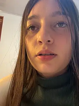 Snapshot of __Lorelain__ chatting on November 2025 10:09:02 PM Lorelain online show from November 2025 10:09:02 PM