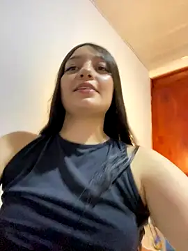 Snapshot of __Lorelain__ chatting on November 2025 11:30:02 PM Lorelain online show from November 2025 11:30:02 PM