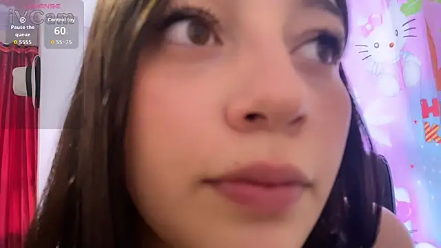 Snapshot of __Lorelain__ chatting on October 2025 09:25:02 PM Lorelain online show from October 2025 09:25:02 PM