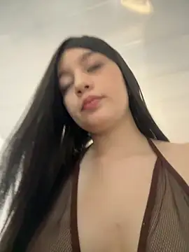 Snapshot of __Lorelain__ chatting on December 2025 09:01:02 PM Lorelain online show from December 2025 09:01:02 PM