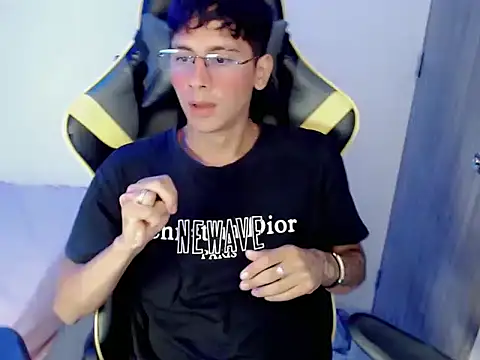 Snapshot of Nani_big chatting on November 2025 03:48:02 PM Nani big online show from November 2025 03:48:02 PM