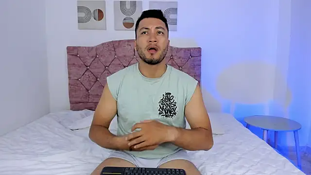 LoganRyder online show from October 2025 12:28:02 PM