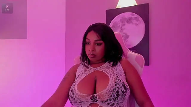 KendraaSmith  online show from October 2025 09:34:02 PM