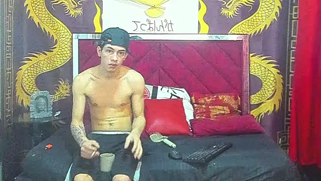 Pride couple online show from February 2026 11:21:02 PM