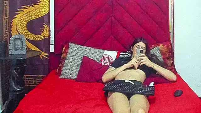 Pride couple online show from January 2026 11:22:02 PM