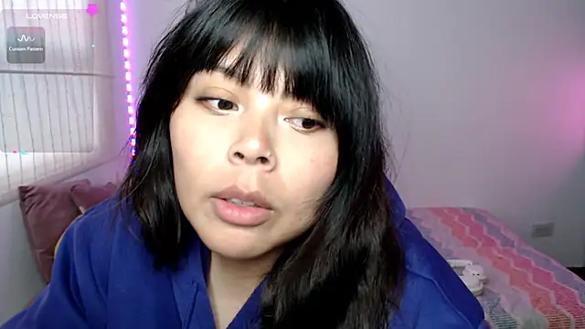 Snapshot of EllieMoonX chatting on July 2026 10:42:01 PM EllieMoonX online show from July 2026 10:42:01 PM