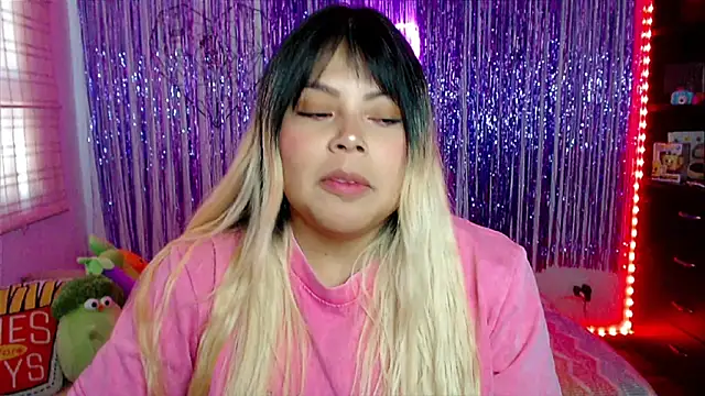 EllieMoonX online show from March 2026 10:44:01 PM