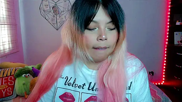 EllieMoonX online show from February 2026 10:20:01 PM