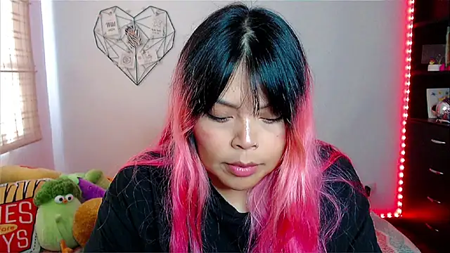 EllieMoonX online show from January 2026 08:56:01 PM