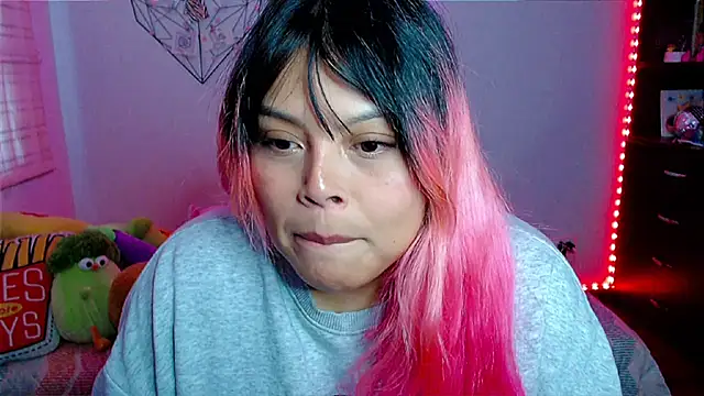 EllieMoonX online show from January 2026 10:35:01 PM