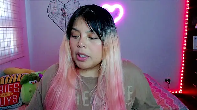 EllieMoonX online show from February 2026 10:16:01 PM