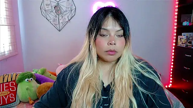 EllieMoonX online show from March 2026 08:14:01 PM