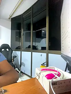 gabrielabrunette69 online show from October 2025 06:23:01 AM