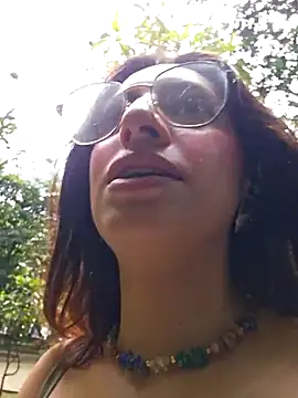 Meganthomson online show from April 2026 03:06:01 PM