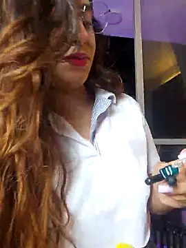 Meganthomson online show from March 2026 02:37:01 AM