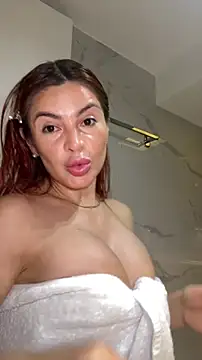 AbrilColls  online show from November 2025 04:30:01 AM