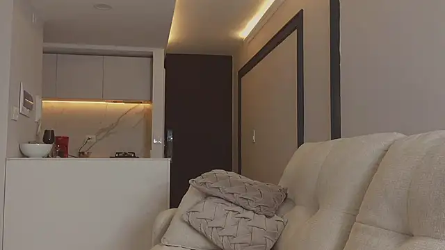 AbrilColls  online show from November 2025 04:27:02 AM