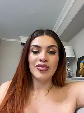 Snapshot of AbrilColls_ chatting on June 2026 12:45:02 AM AbrilColls online show from June 2026 12:45:02 AM