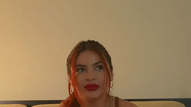 AbrilColls  online show from March 2026 08:14:02 PM