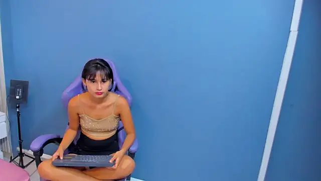 luly dreams online show from May 2026 11:07:02 AM