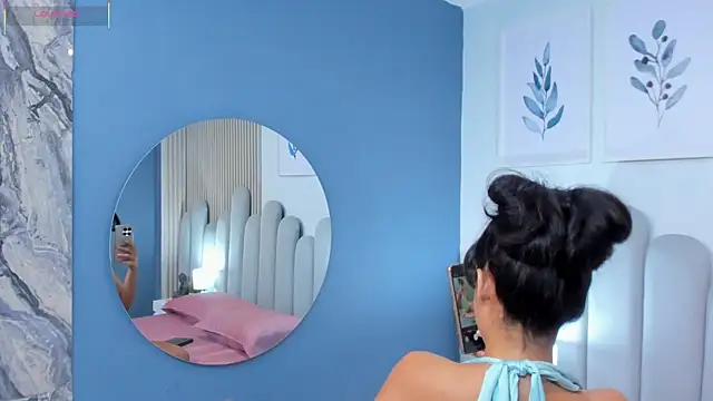 luly dreams online show from June 2026 11:42:02 AM