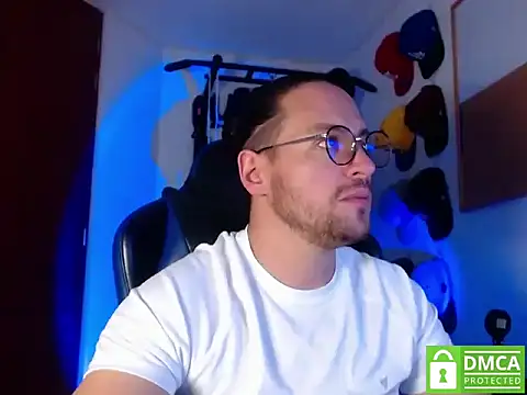 Snapshot of kurt_xx chatting on October 2025 01:41:01 PM kurt xx online show from October 2025 01:41:01 PM