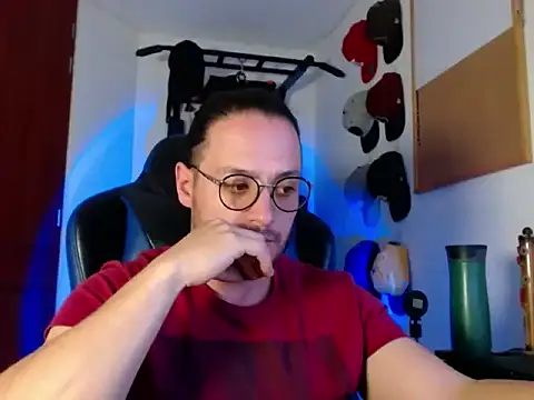 Snapshot of kurt_xx chatting on December 2025 06:53:01 PM kurt xx online show from December 2025 06:53:01 PM