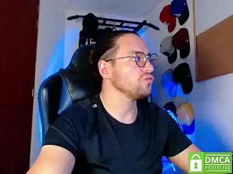 Snapshot of kurt_xx chatting on November 2025 02:09:02 PM kurt xx online show from November 2025 02:09:02 PM