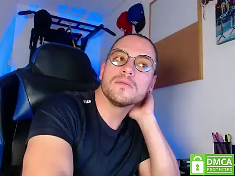 Snapshot of kurt_xx chatting on November 2025 02:04:01 AM kurt xx online show from November 2025 02:04:01 AM