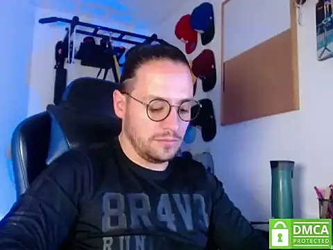 Snapshot of kurt_xx chatting on October 2025 01:09:01 PM kurt xx online show from October 2025 01:09:01 PM